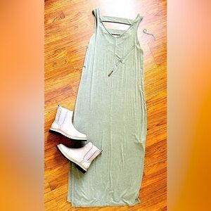 Beacon Cove Maxi Dress Size L